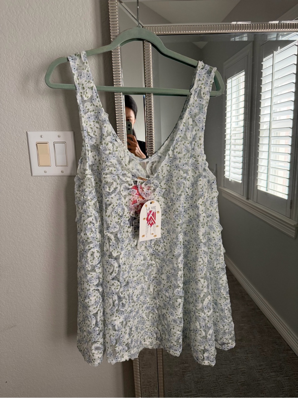 NWT La Vie Style House Speckled Floral Organza Mini Swing Dress